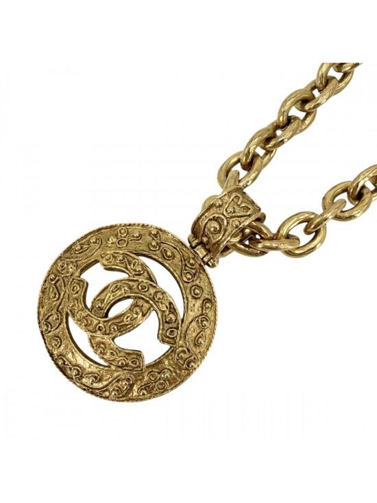 Chanel Jewelry - Chanel Cc Logo Round Pendant Necklace #299739C13B